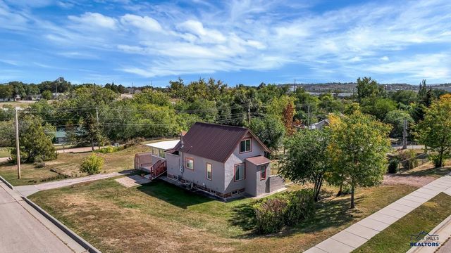 924 SILVER ST, Rapid City, SD 57701