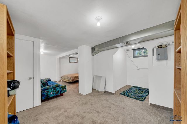 924 SILVER ST, Rapid City, SD 57701