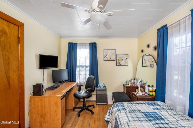 73 Thatcher Street, Bethlehem, NY 12158