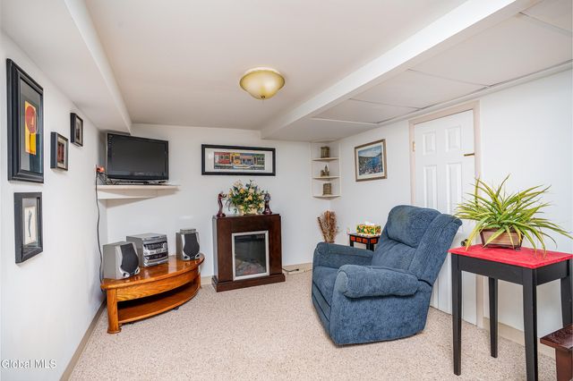 73 Thatcher Street, Bethlehem, NY 12158