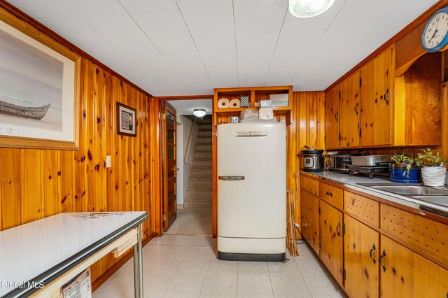 73 Thatcher Street, Bethlehem, NY 12158