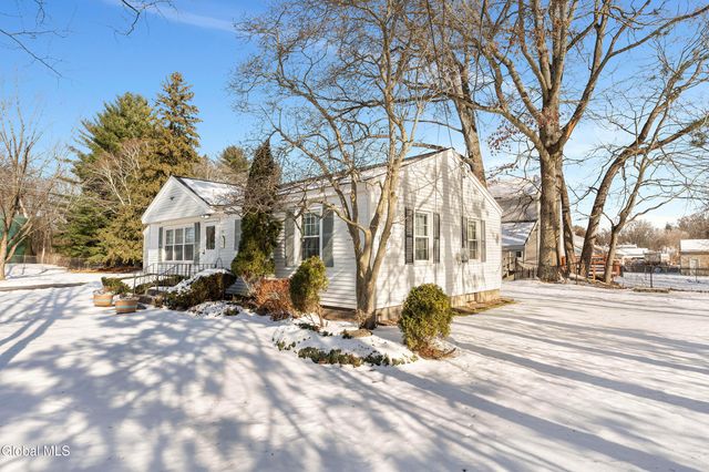 73 Thatcher Street, Bethlehem, NY 12158