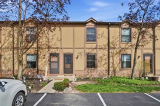 722 Michael View Court, 122, Worthington, OH 43085