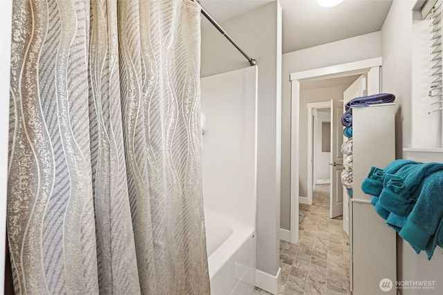 35703 20th Avenue SW, Federal Way, WA 98023