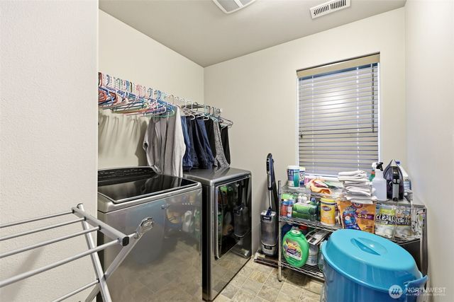 35703 20th Avenue SW, Federal Way, WA 98023