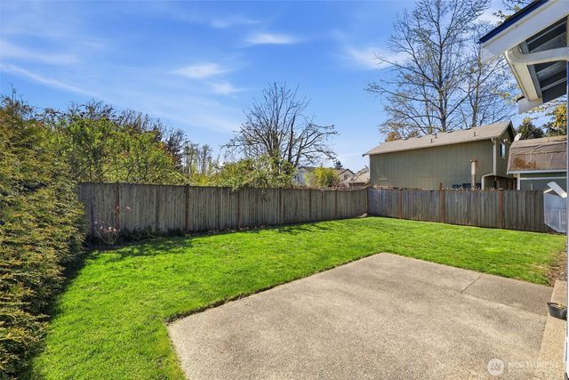 35703 20th Avenue SW, Federal Way, WA 98023