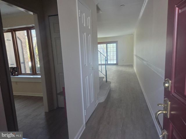 117 WOODGATE LN, Paoli, PA 19301