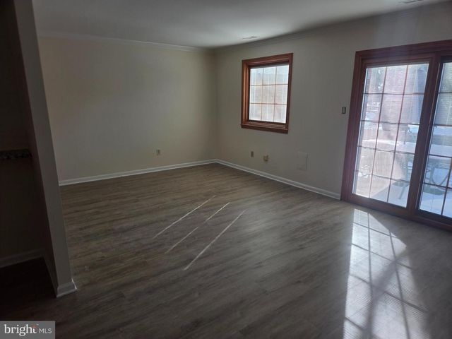 117 WOODGATE LN, Paoli, PA 19301