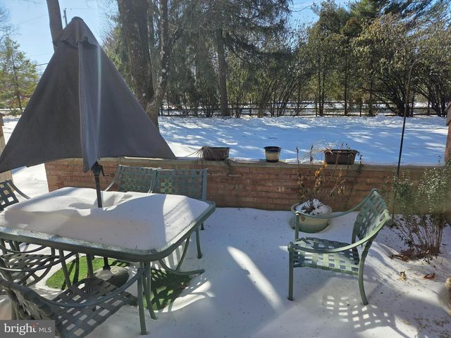 117 WOODGATE LN, Paoli, PA 19301