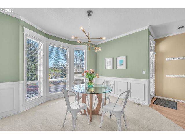 6231 Sw 18TH Dr, Portland, OR 97239