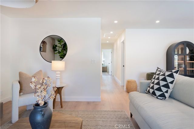 7430 Ponce Avenue, West Hills, CA 91307