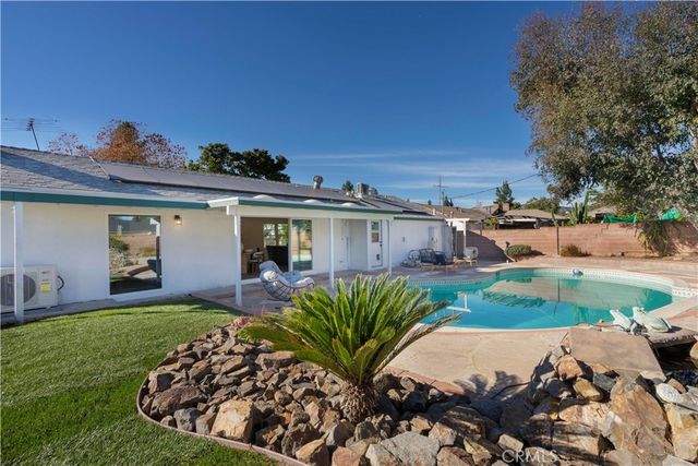 7430 Ponce Avenue, West Hills, CA 91307