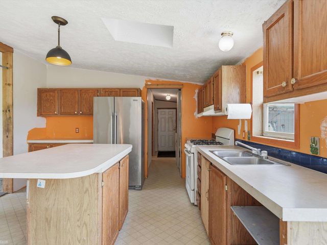 8137 Marquette Road, Wales Twp, MI 48027