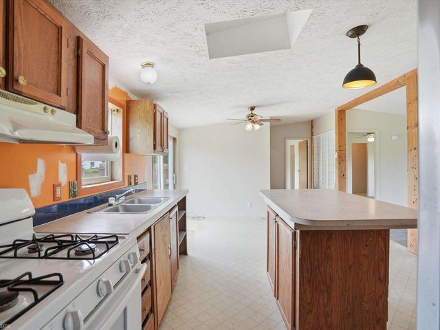 8137 Marquette Road, Wales Twp, MI 48027