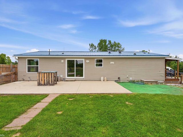 8137 Marquette Road, Wales Twp, MI 48027