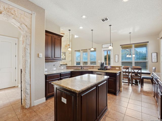 27079 SABLE RUN, Boerne, TX 78015