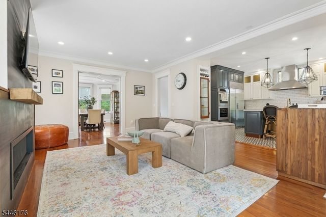 26 Mountain Ave, Summit City, NJ 07901