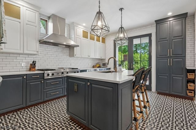 26 Mountain Ave, Summit City, NJ 07901
