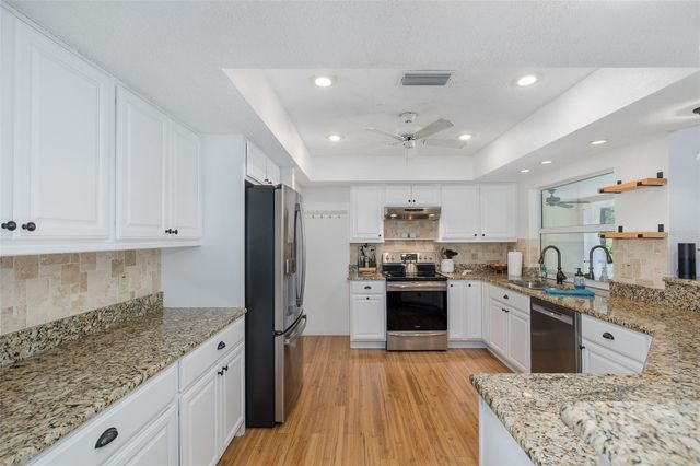 7751 LEIGHTON CIRCLE, New Port Richey, FL 34654