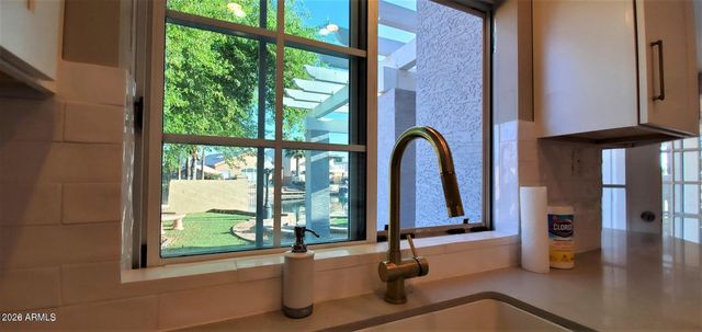 1301 W WINDRIFT Way, Gilbert, AZ 85233