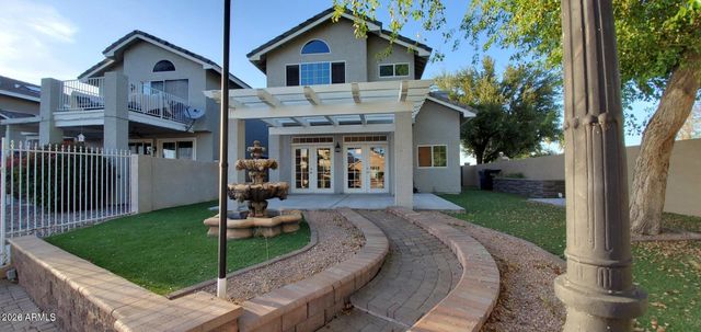 1301 W WINDRIFT Way, Gilbert, AZ 85233