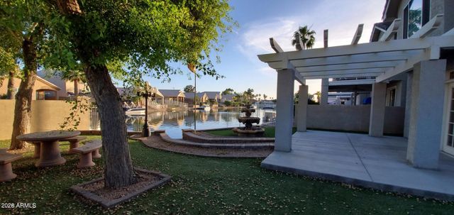 1301 W WINDRIFT Way, Gilbert, AZ 85233