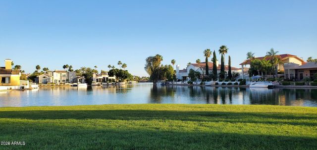 1301 W WINDRIFT Way, Gilbert, AZ 85233