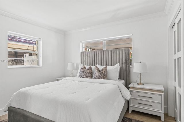 2207 NE 16th Ave, Wilton Manors, FL 33305