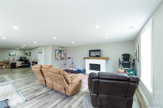 11720 County Road 5160, Rolla, MO 65401