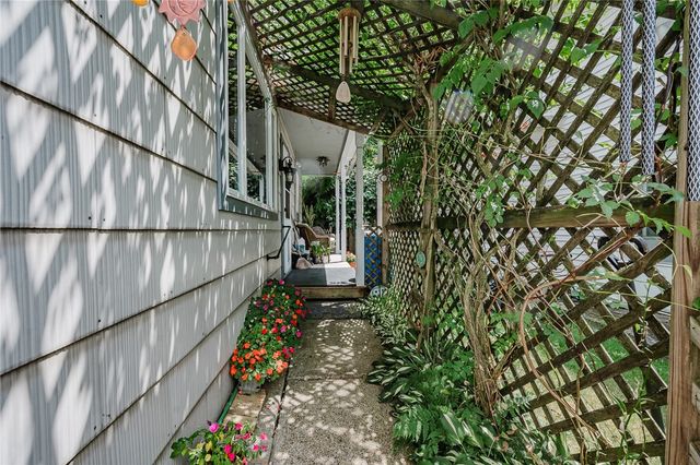 634 Ridge Ave, Ford City Boro, PA 16226