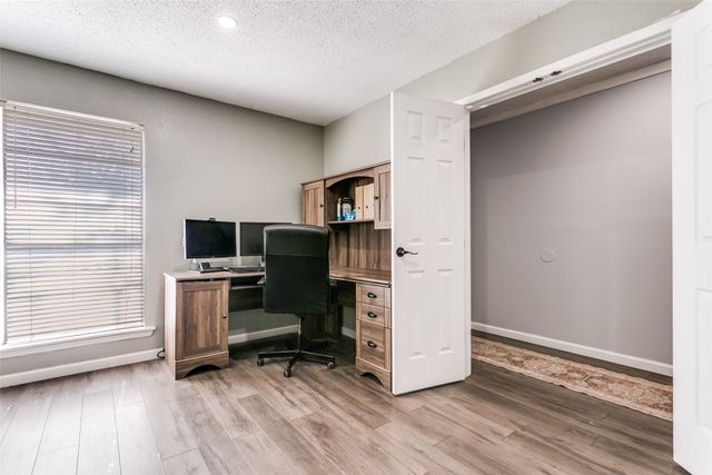 1904 Windlea Drive, Euless, TX 76040