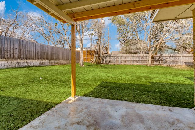 1904 Windlea Drive, Euless, TX 76040