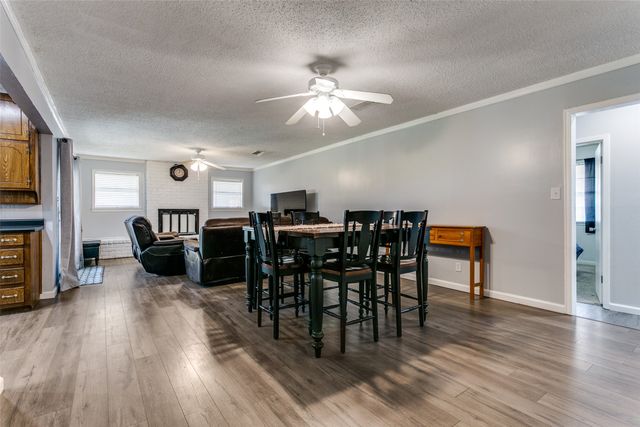 1904 Windlea Drive, Euless, TX 76040