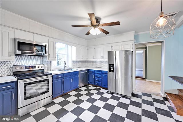 2093 NEW DANVILLE PIKE, Lancaster, PA 17603