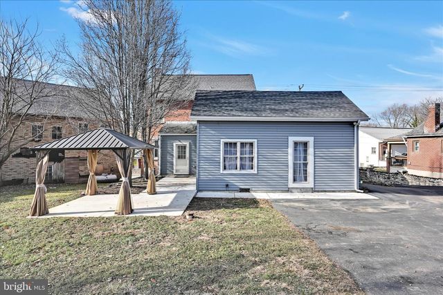 2093 NEW DANVILLE PIKE, Lancaster, PA 17603