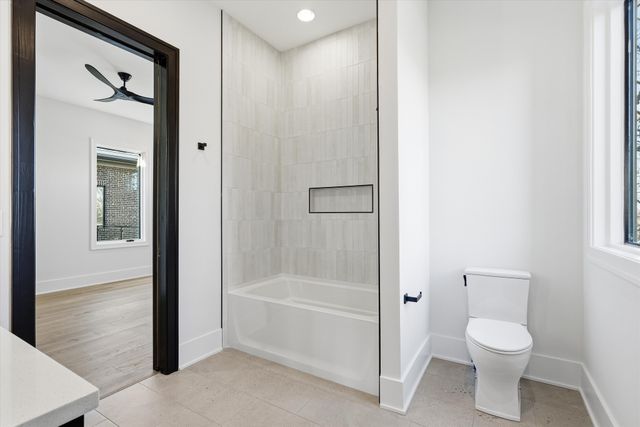 1309 Southside Cir, Nashville, TN 37212