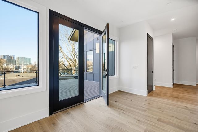 1309 Southside Cir, Nashville, TN 37212