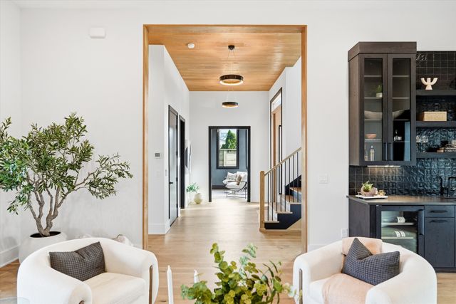 1309 Southside Cir, Nashville, TN 37212