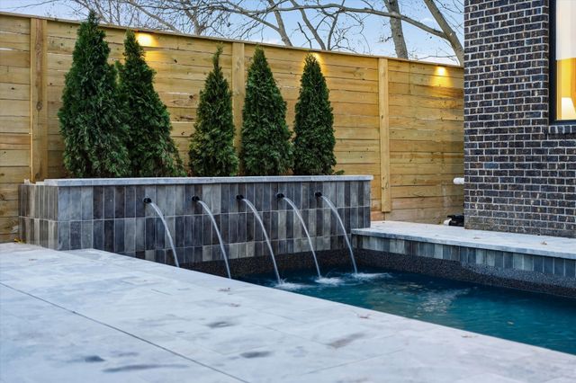 1309 Southside Cir, Nashville, TN 37212