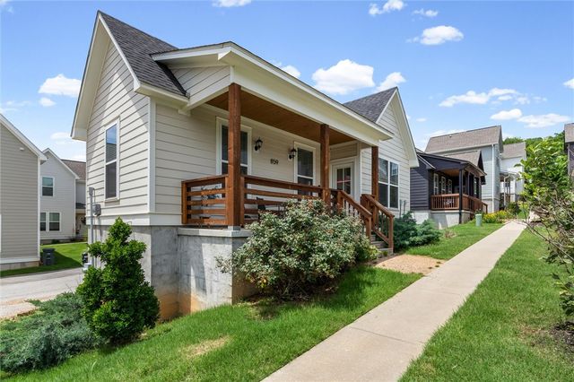 859 One Mile Road, Fayetteville, AR 72704