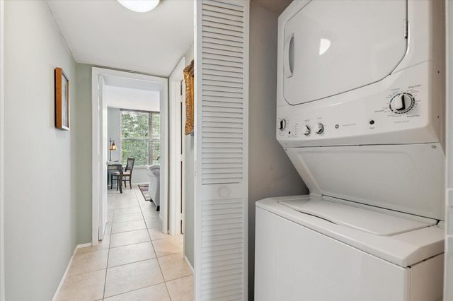 3900 Oaks Clubhouse Drive 409, Pompano Beach, FL 33069