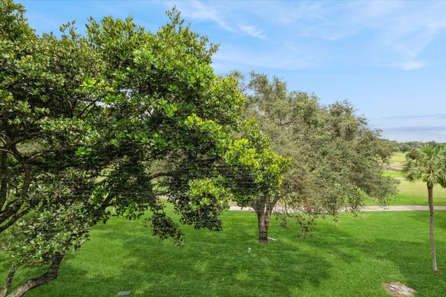 3900 Oaks Clubhouse Drive 409, Pompano Beach, FL 33069