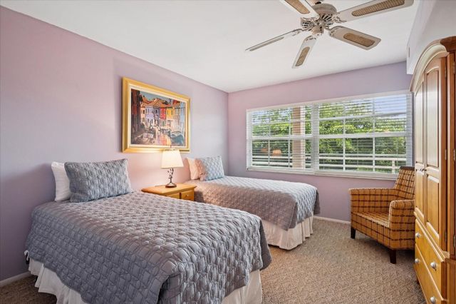 3900 Oaks Clubhouse Drive 409, Pompano Beach, FL 33069