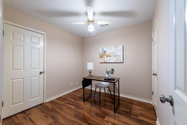 416 Village LN, Buda, TX 78610