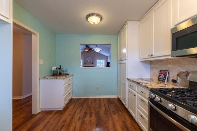 416 Village LN, Buda, TX 78610