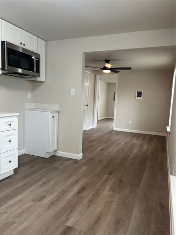 407 N Justin Avenue B, Dallas, TX 75211