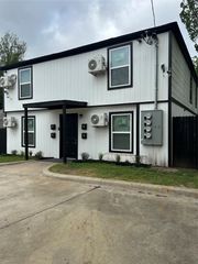 407 N Justin Avenue B, Dallas, TX 75211