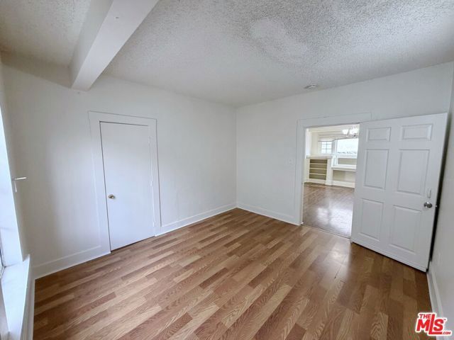 860 W 56th Street, Los Angeles, CA 90037