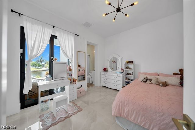 3224 Yucatan PKWY, Cape Coral, FL 33993