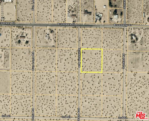 403 Sun Beam Avenue, Other - See Remarks, CA 92252